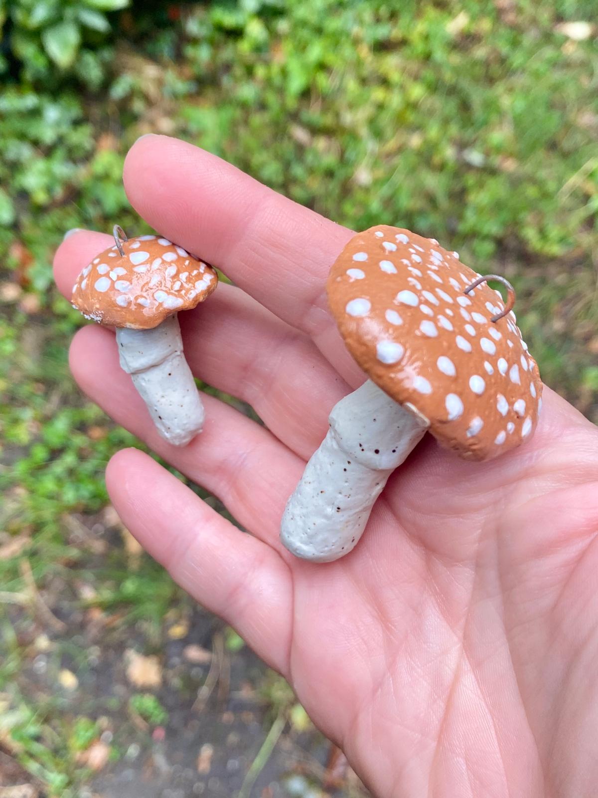 Paddenstoel hangertjes