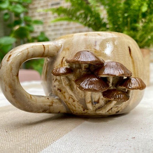 Kleine paddenstoelen mok